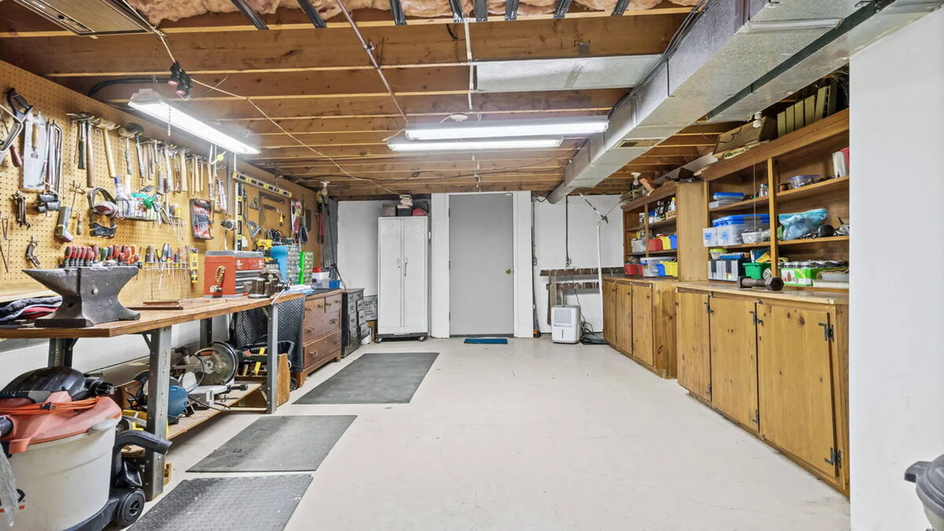Property at 35 Lincoln Mall, Niskayuna, NY 12309 70