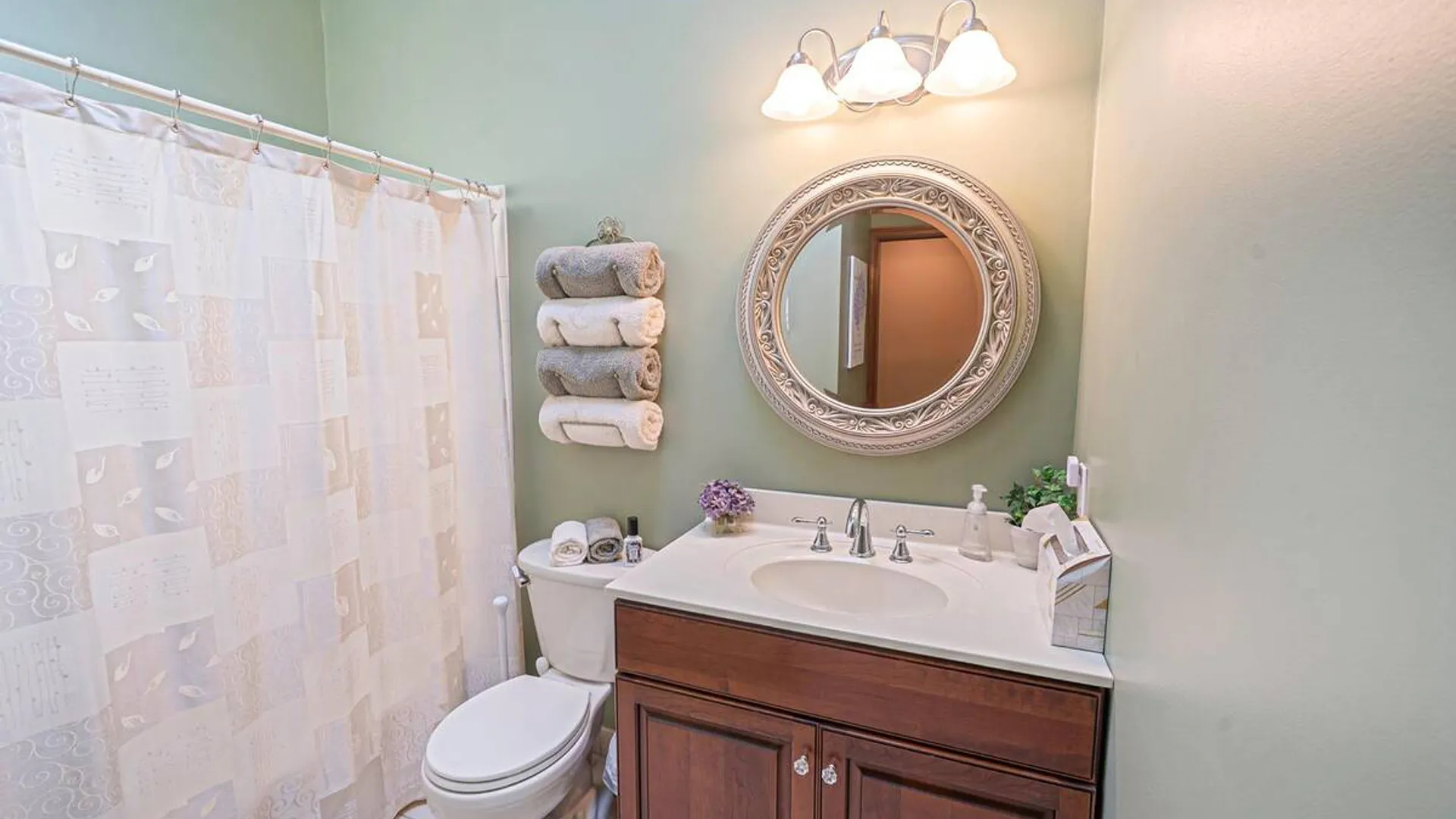 Property at 16 Lakecrest Lane, Ronkonkoma, NY 11779 19