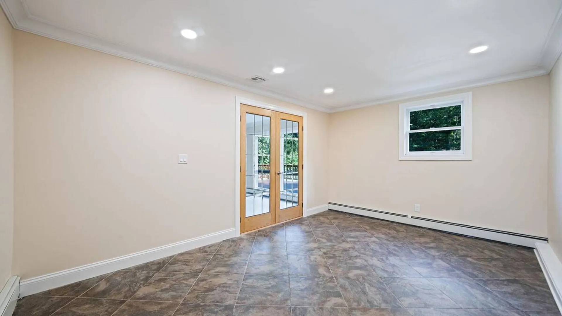 Property at 4 Durham Drive, Dix Hills, NY 11746 29