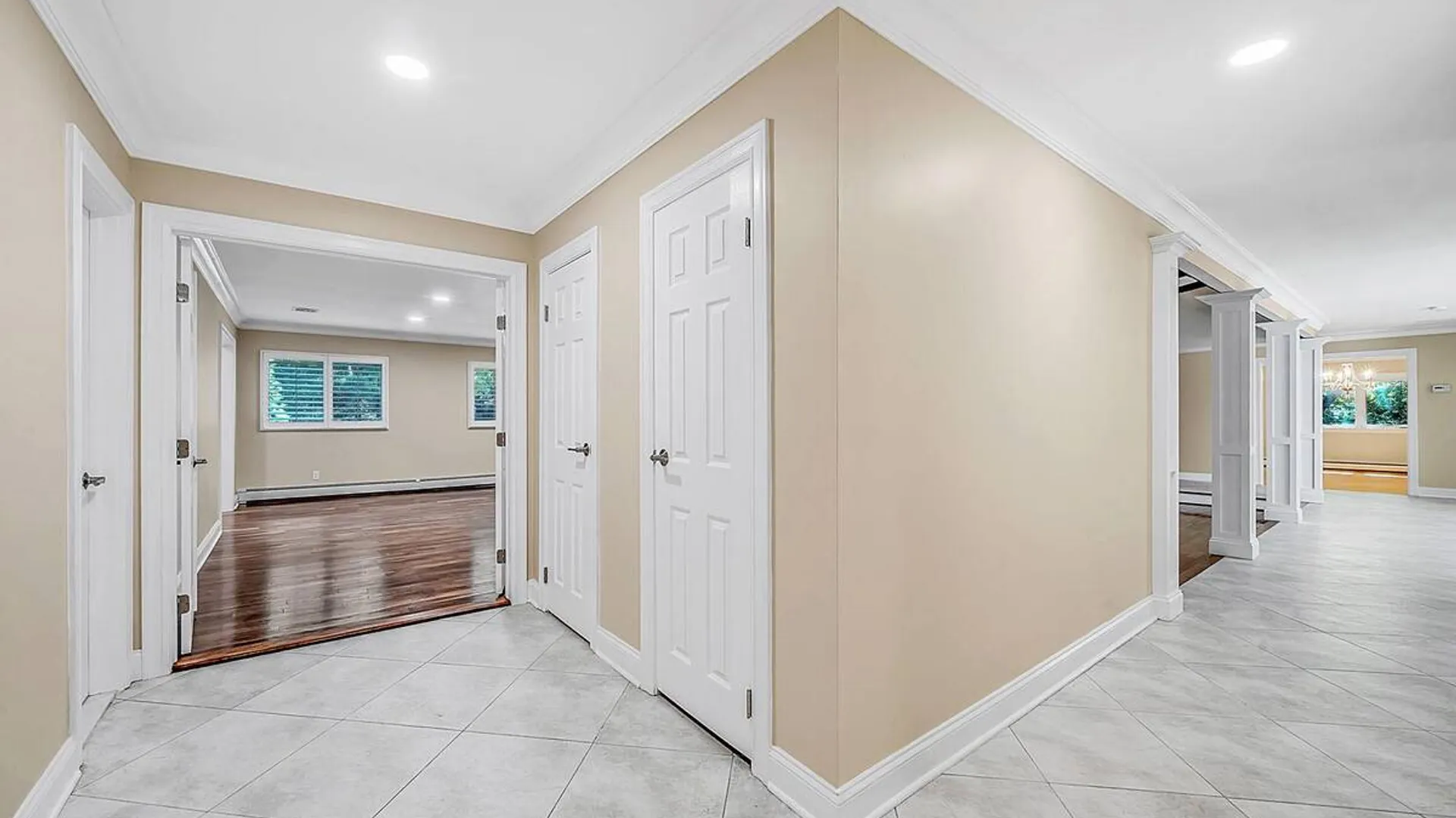 Property at 4 Durham Drive, Dix Hills, NY 11746 32