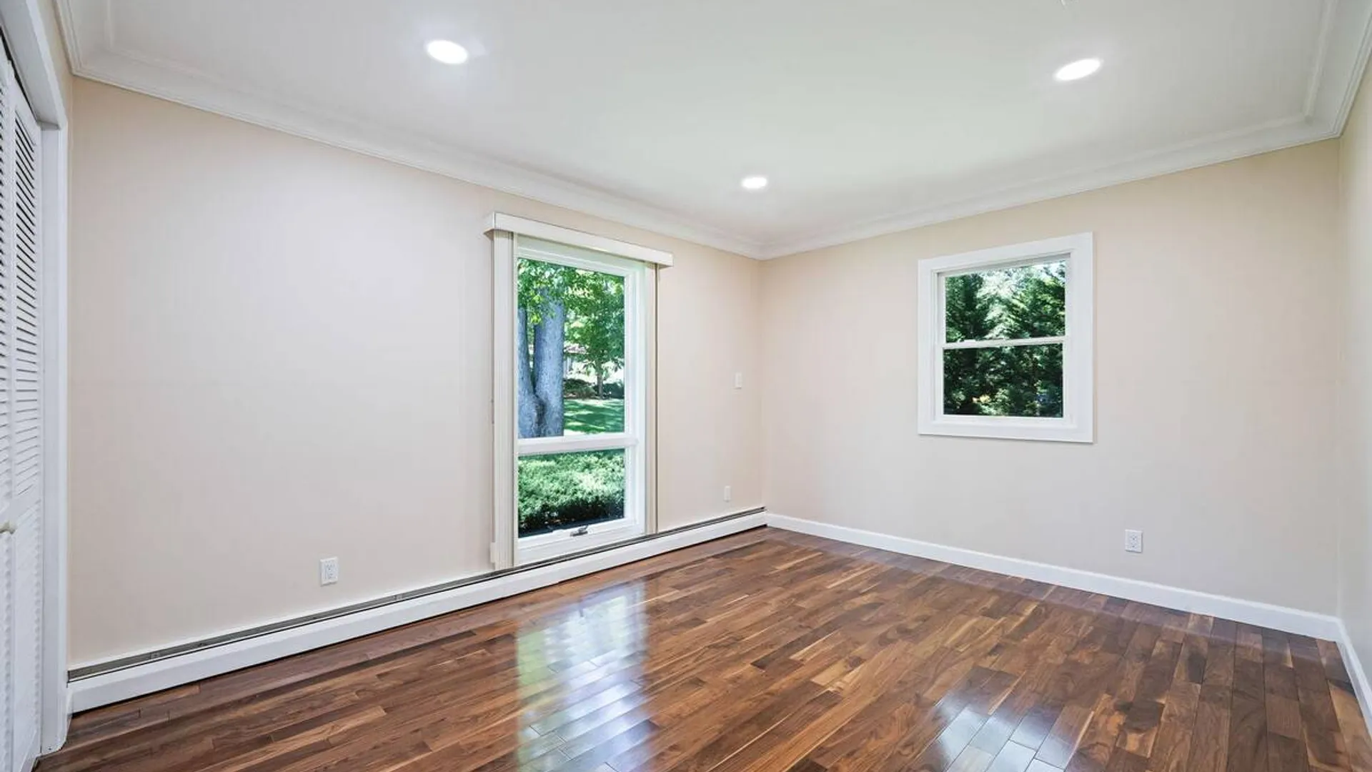 Property at 4 Durham Drive, Dix Hills, NY 11746 42
