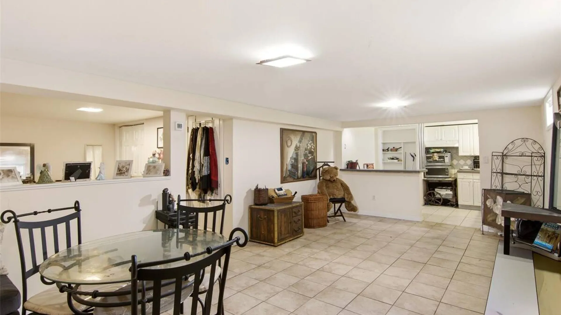 Property at 163 Islip Boulevard, Islip Terrace, NY 11752 17