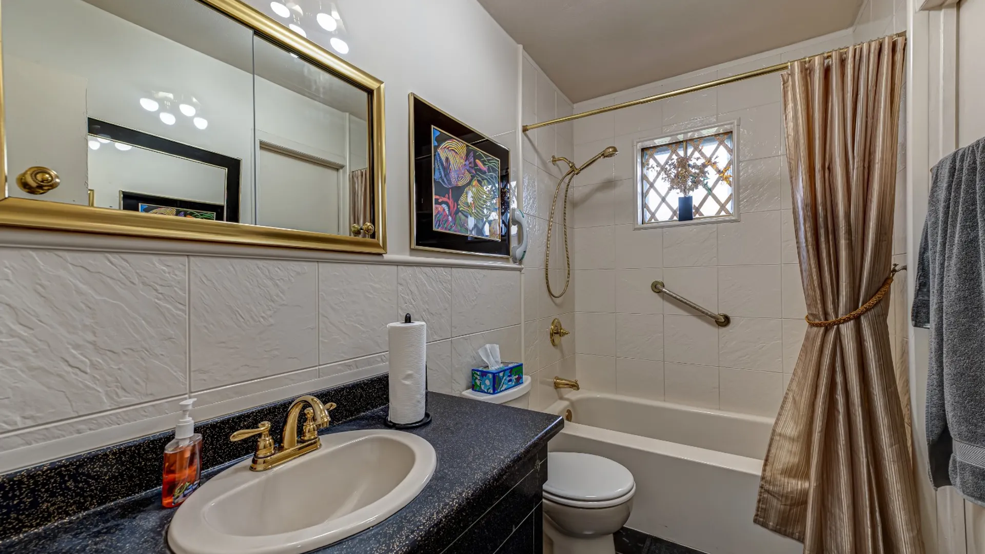Property at 4 Bowman Lane, Kings Park, NY 11754 15