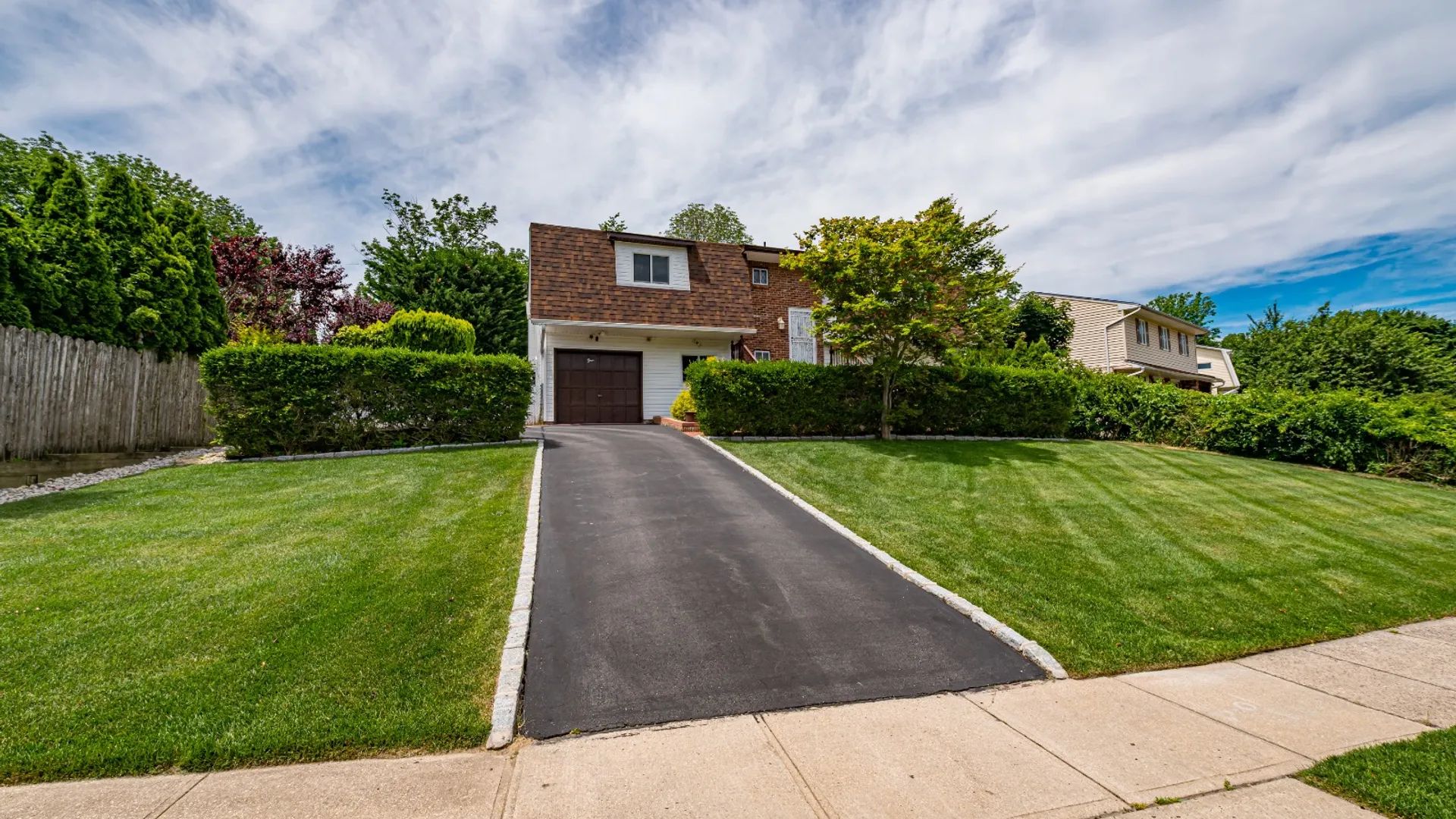 Property at 4 Bowman Lane, Kings Park, NY 11754 2