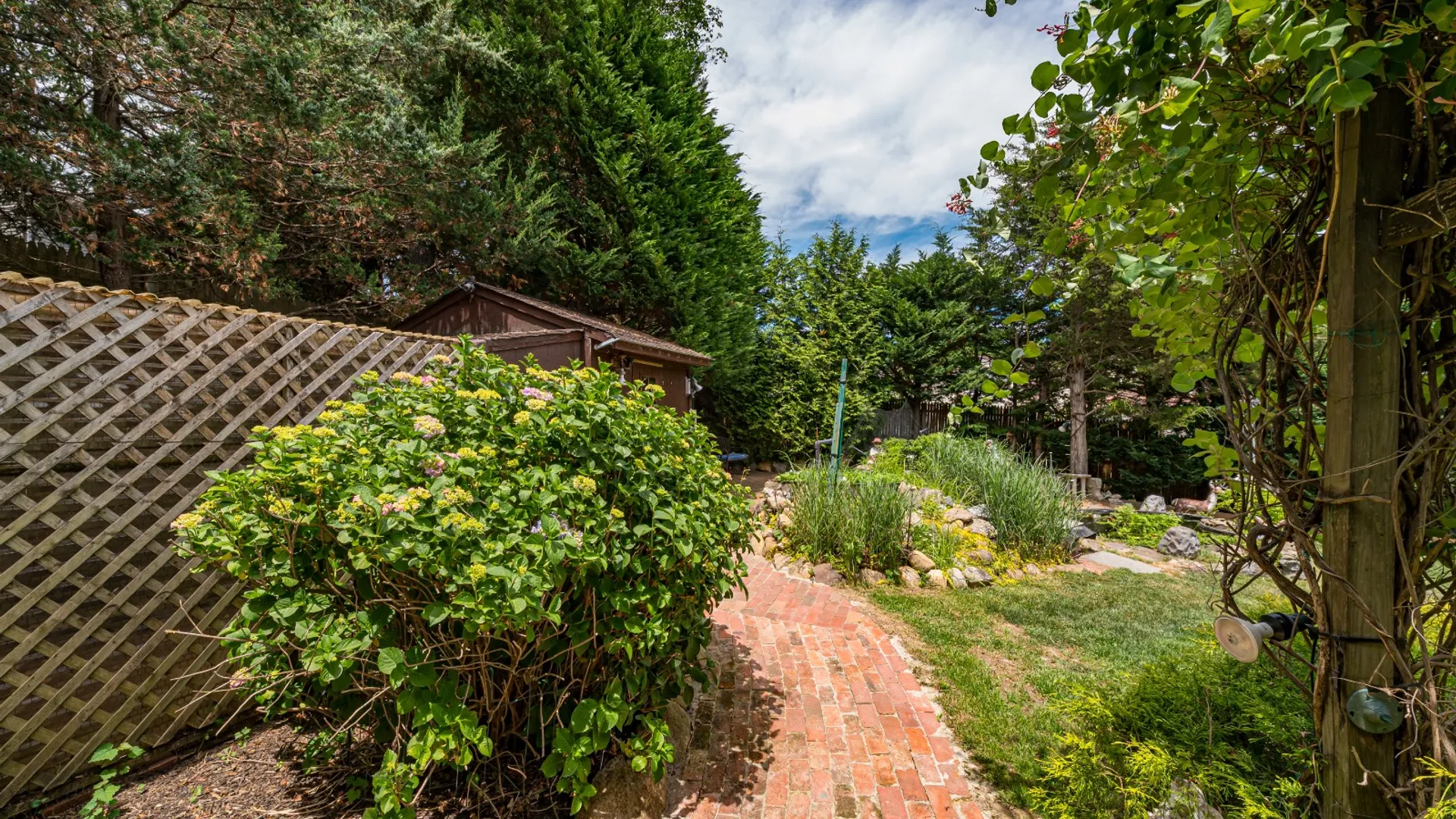 Property at 4 Bowman Lane, Kings Park, NY 11754 29