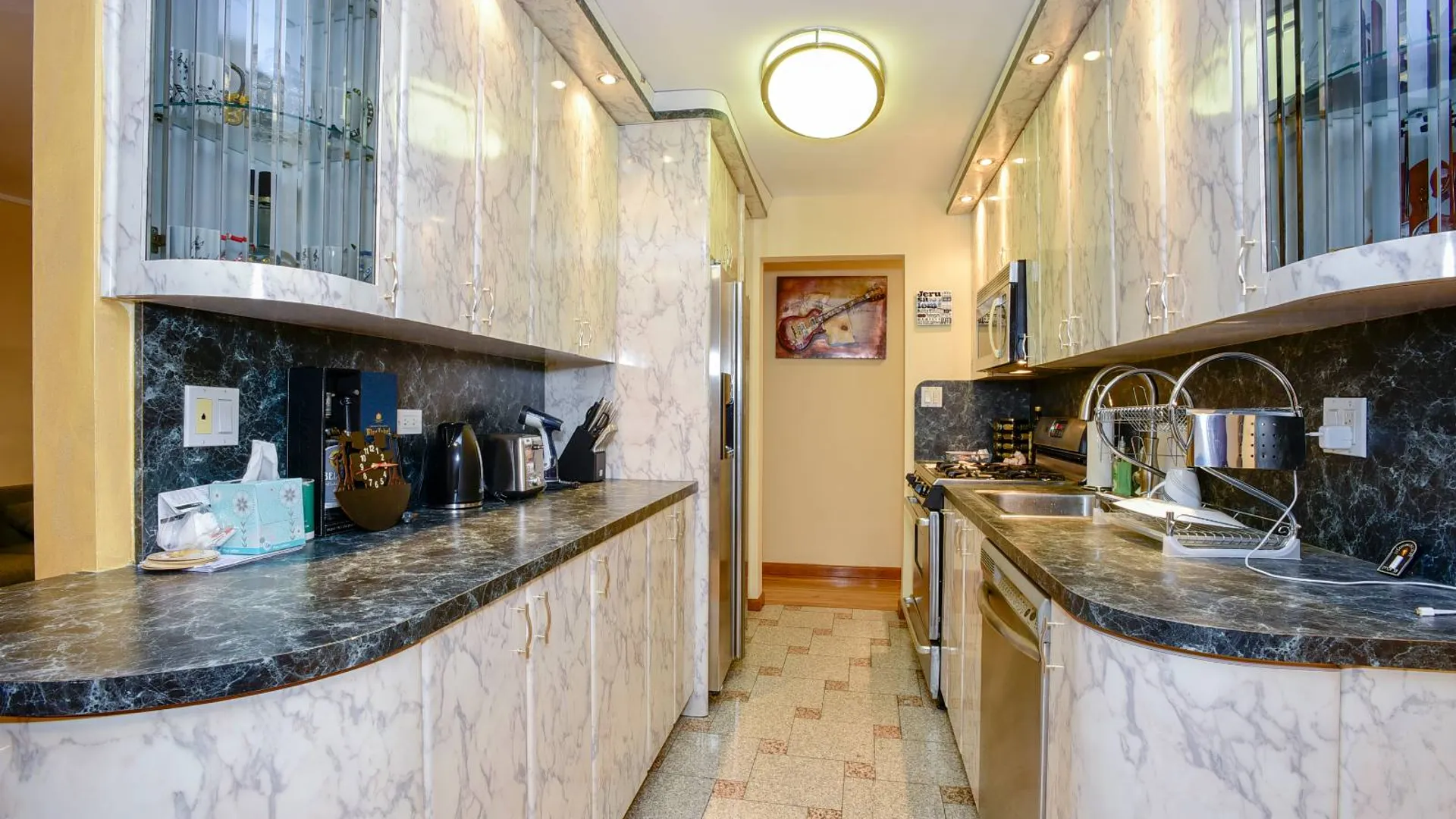 Property at 2785 Ocean Pkwy, Brooklyn, NY 11235 4