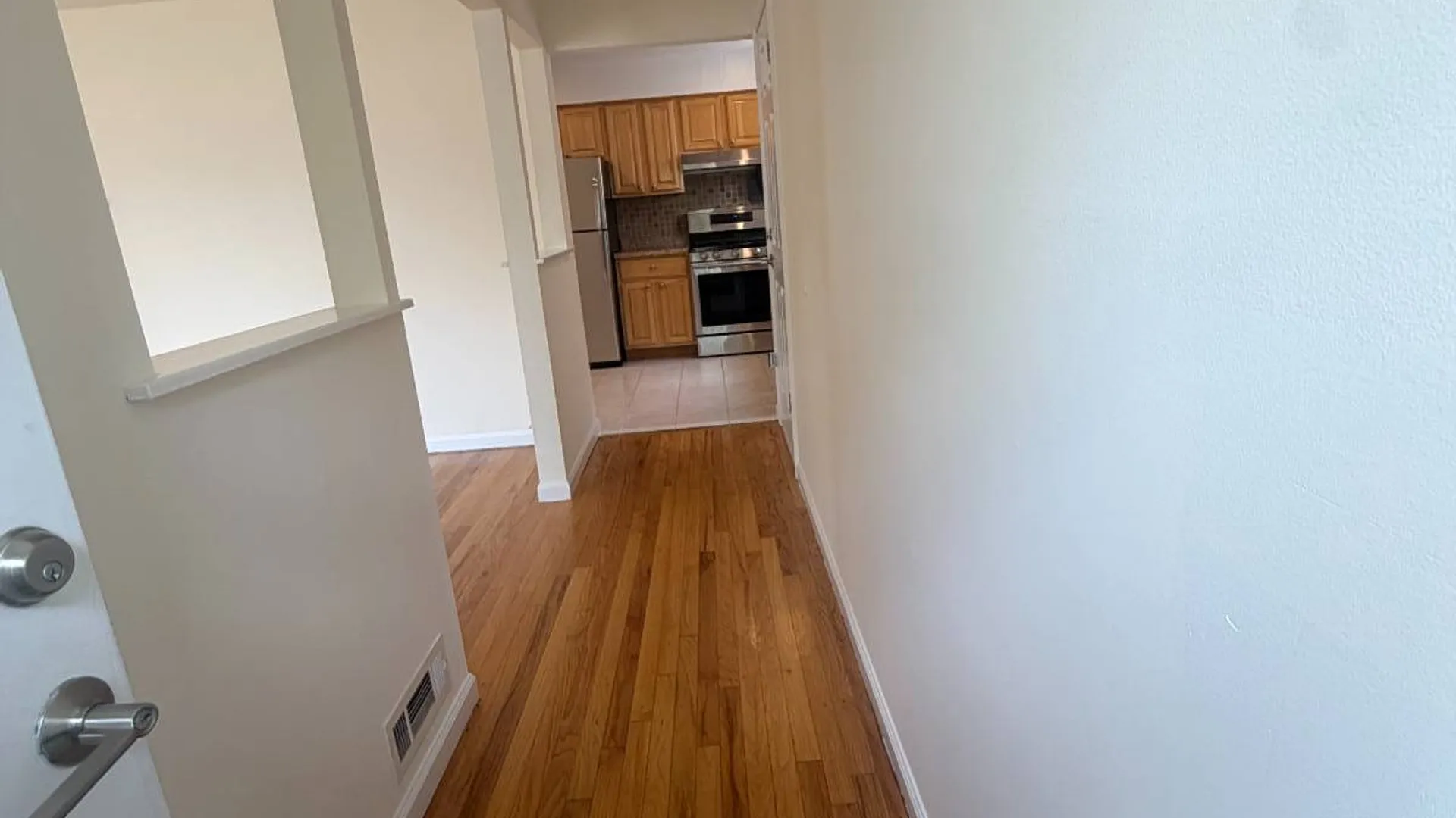 Property at 268 chesterton ave, Staten Island, NY 10306 10
