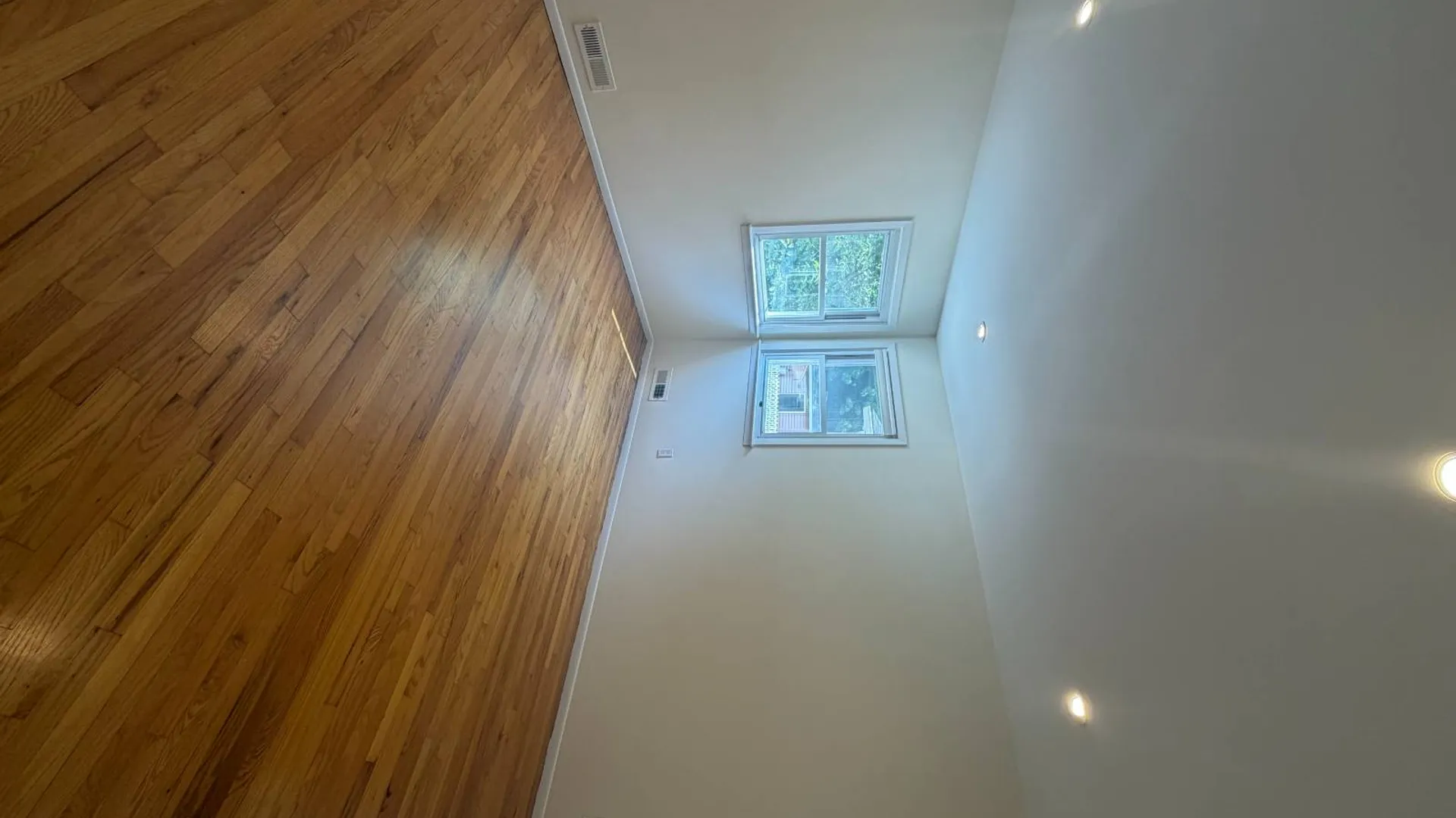 Property at 268 chesterton ave, Staten Island, NY 10306 4