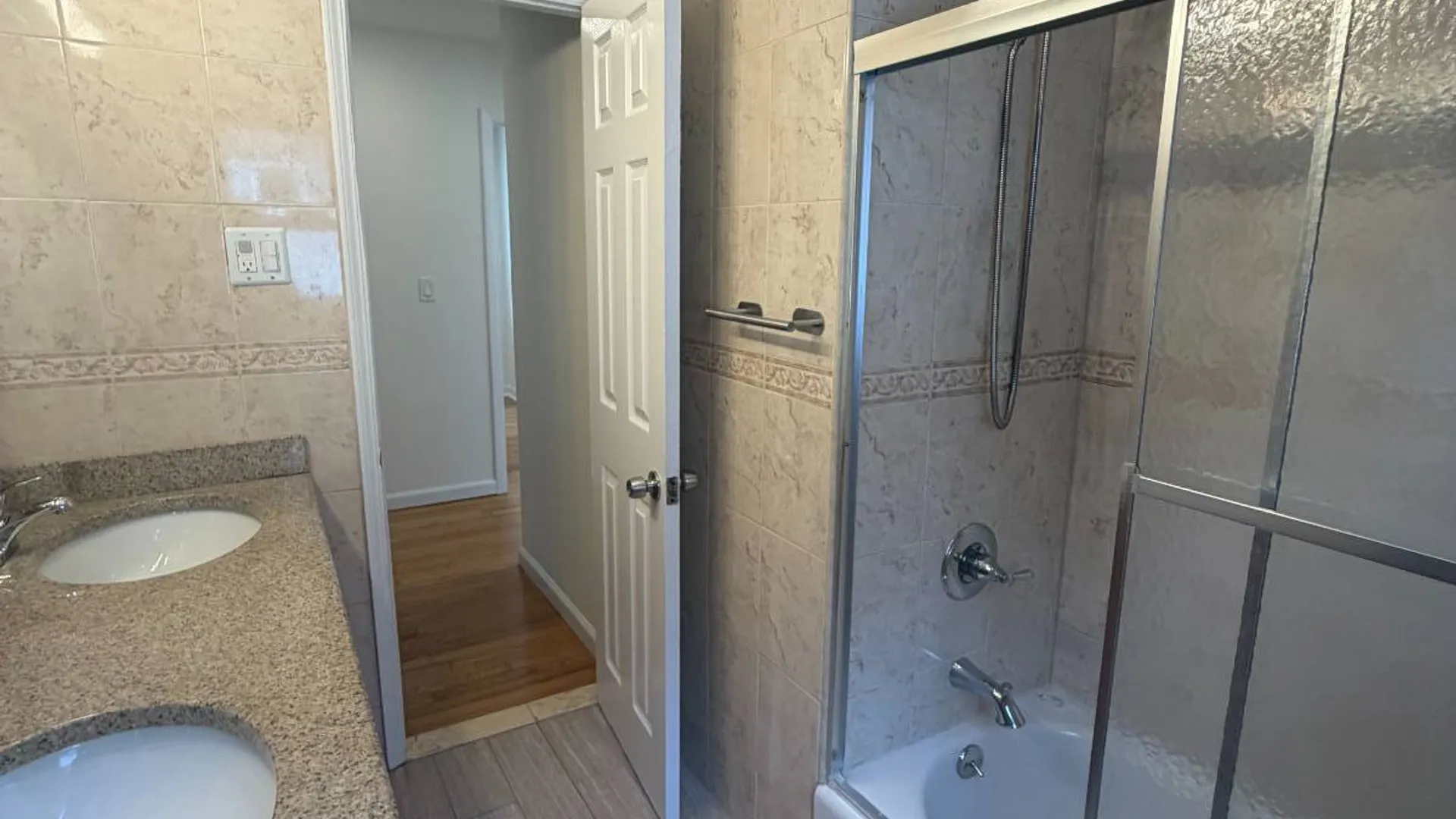 Property at 268 chesterton ave, Staten Island, NY 10306 5