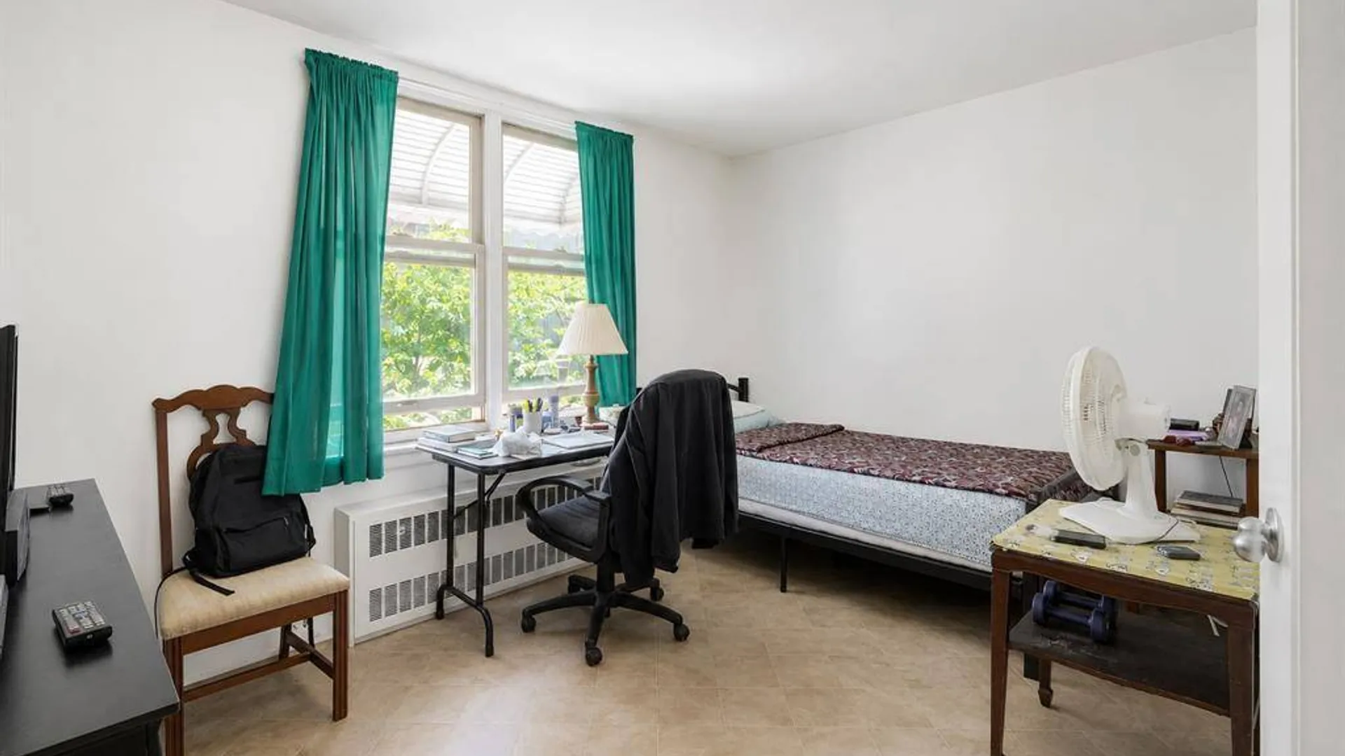 Property at 2823 W 37th St, Brooklyn, NY 11224 4