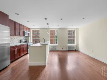 Property at 200 East 35th Street, New York, NY 10016