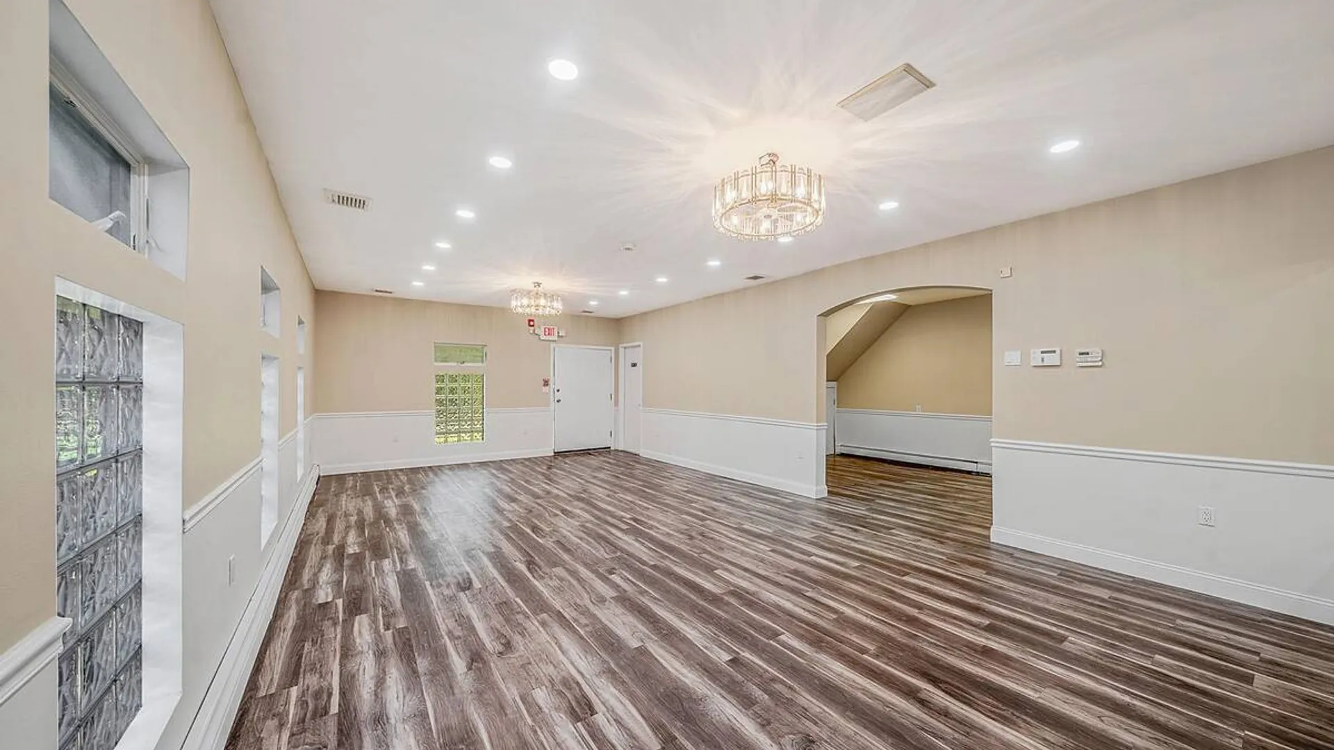 Property at 41 Echo Avenue, Miller Place, NY 11764 13