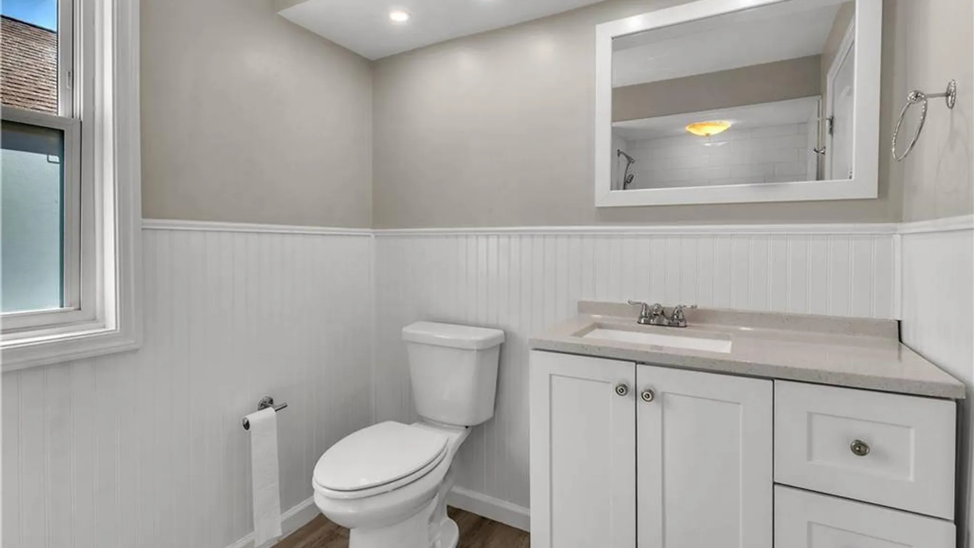 Property at 40 McKinley Ave, Buffalo, NY 14217 42