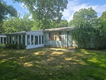 Property at 1407-68 Middle Rd, Calverton, NY 11933
