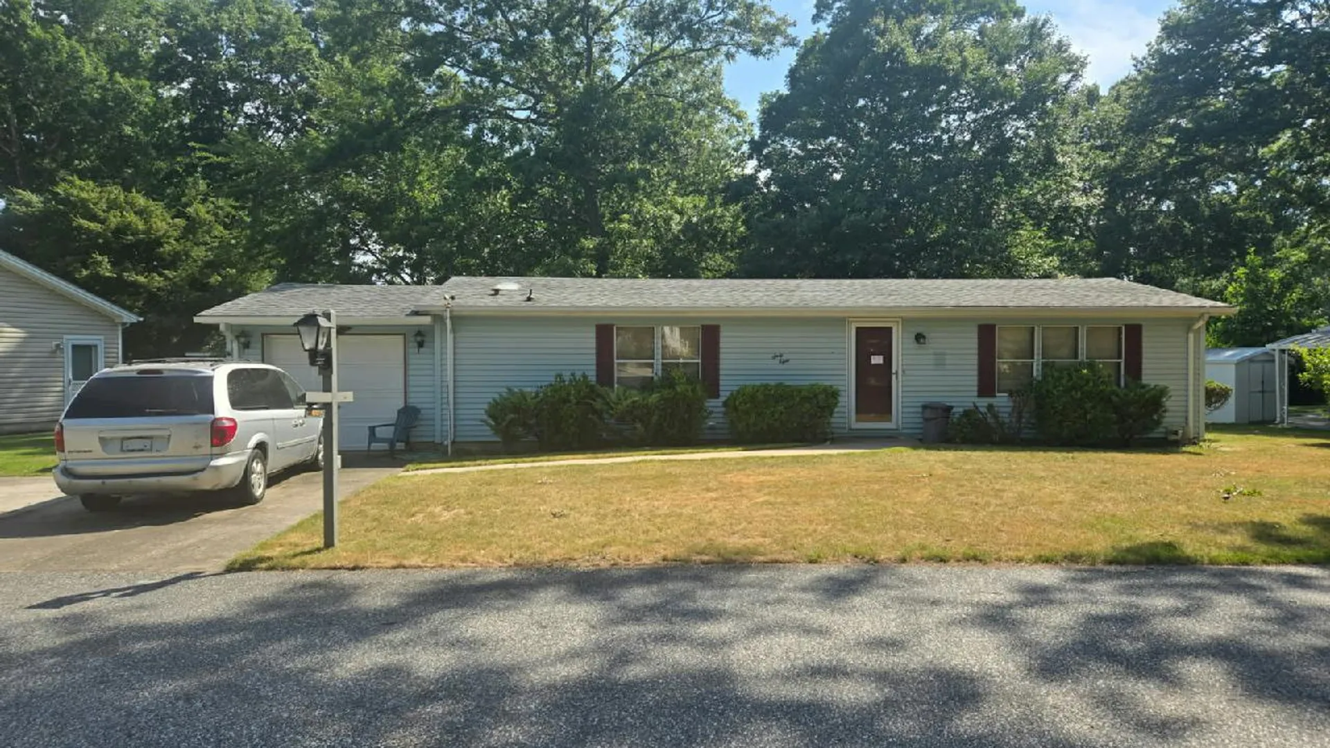 Property at 1407-68 Middle Rd, Calverton, NY 11933 2