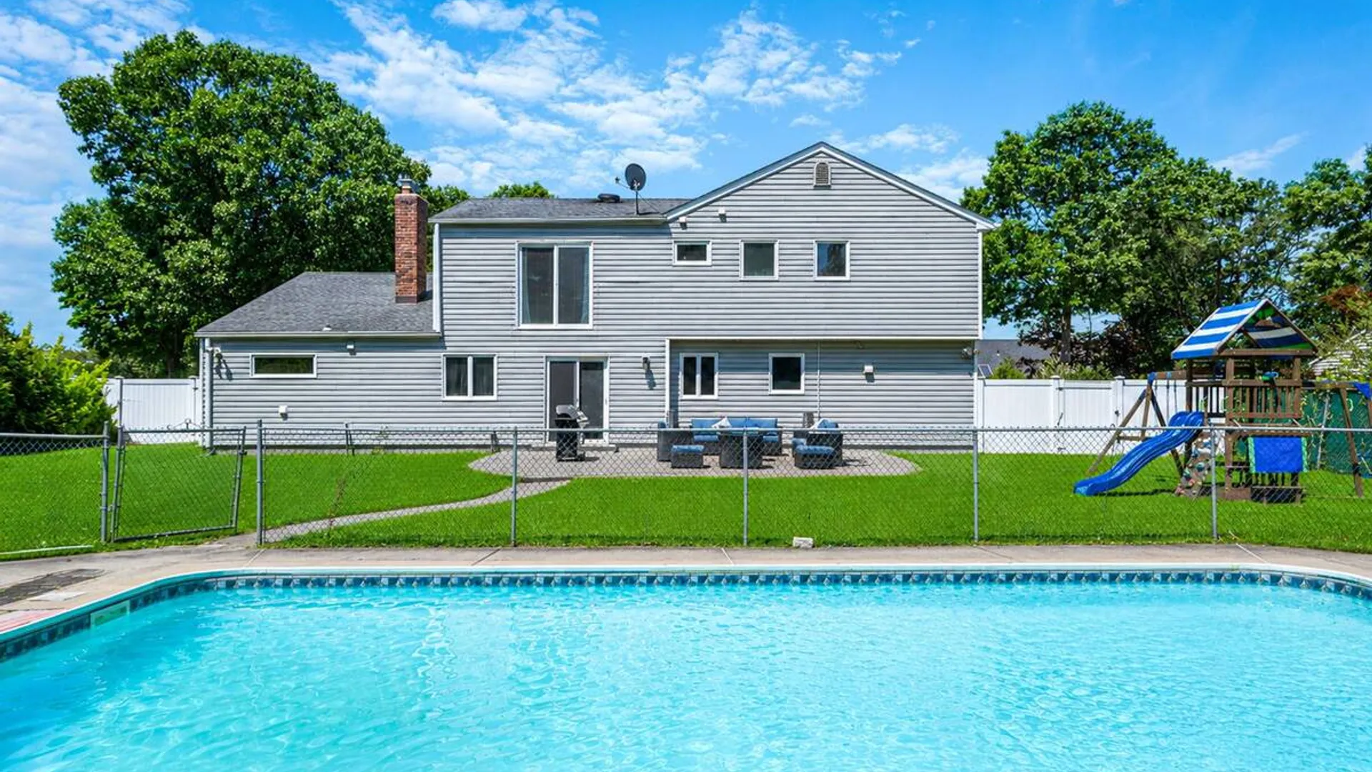 Property at 5 Priscilla Avenue, Holtsville, NY 11742 8