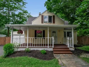 Property at 4254 Connection Dr, Williamsville, NY 14221