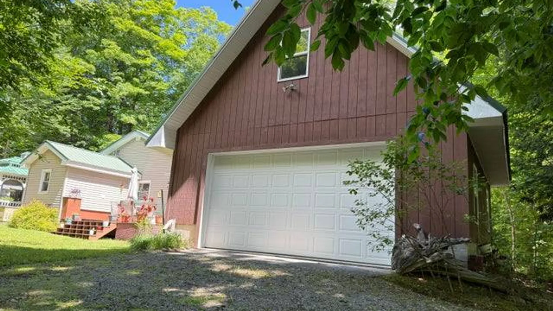 Property at 303 N. Shore Peck Rd., Gloversville, NY 12078 3