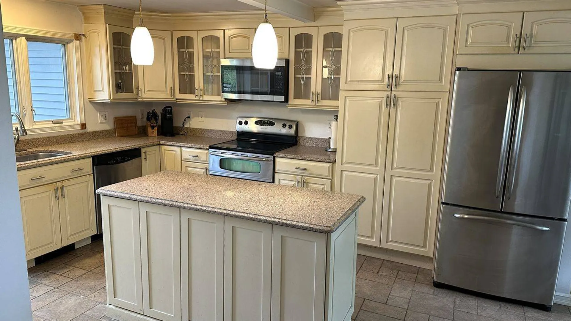 Property at 14 Steele Rd, New Windsor, NY 12553 13