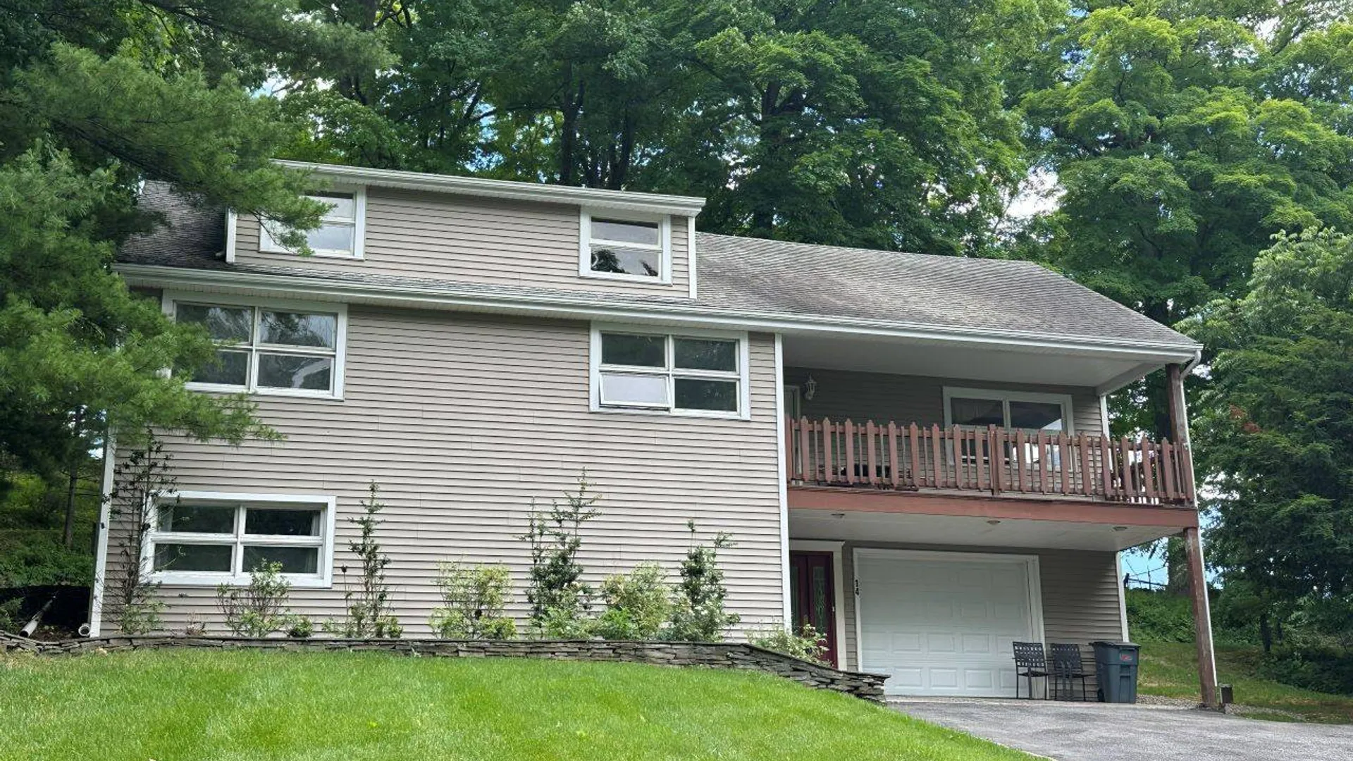 Property at 14 Steele Rd, New Windsor, NY 12553 2