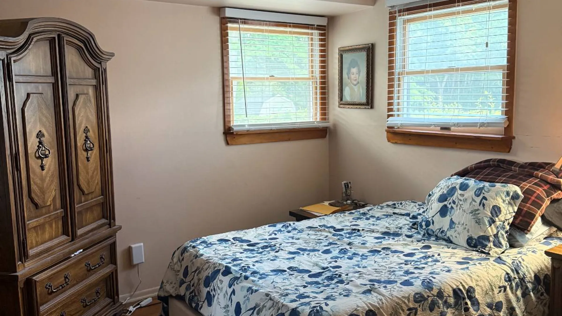 Property at 1612 N Gardiner Dr, Bay Shore, NY 11706 11