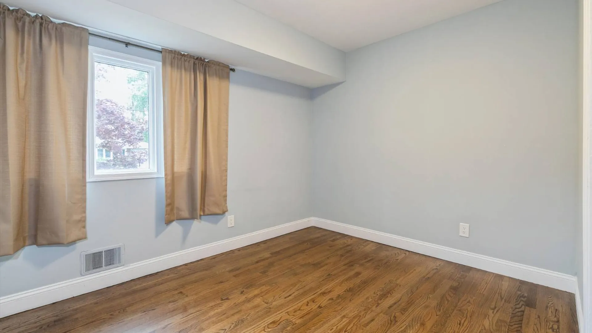 Property at 182 Smithtown Polk Boulevard, Centereach, NY 11720 15