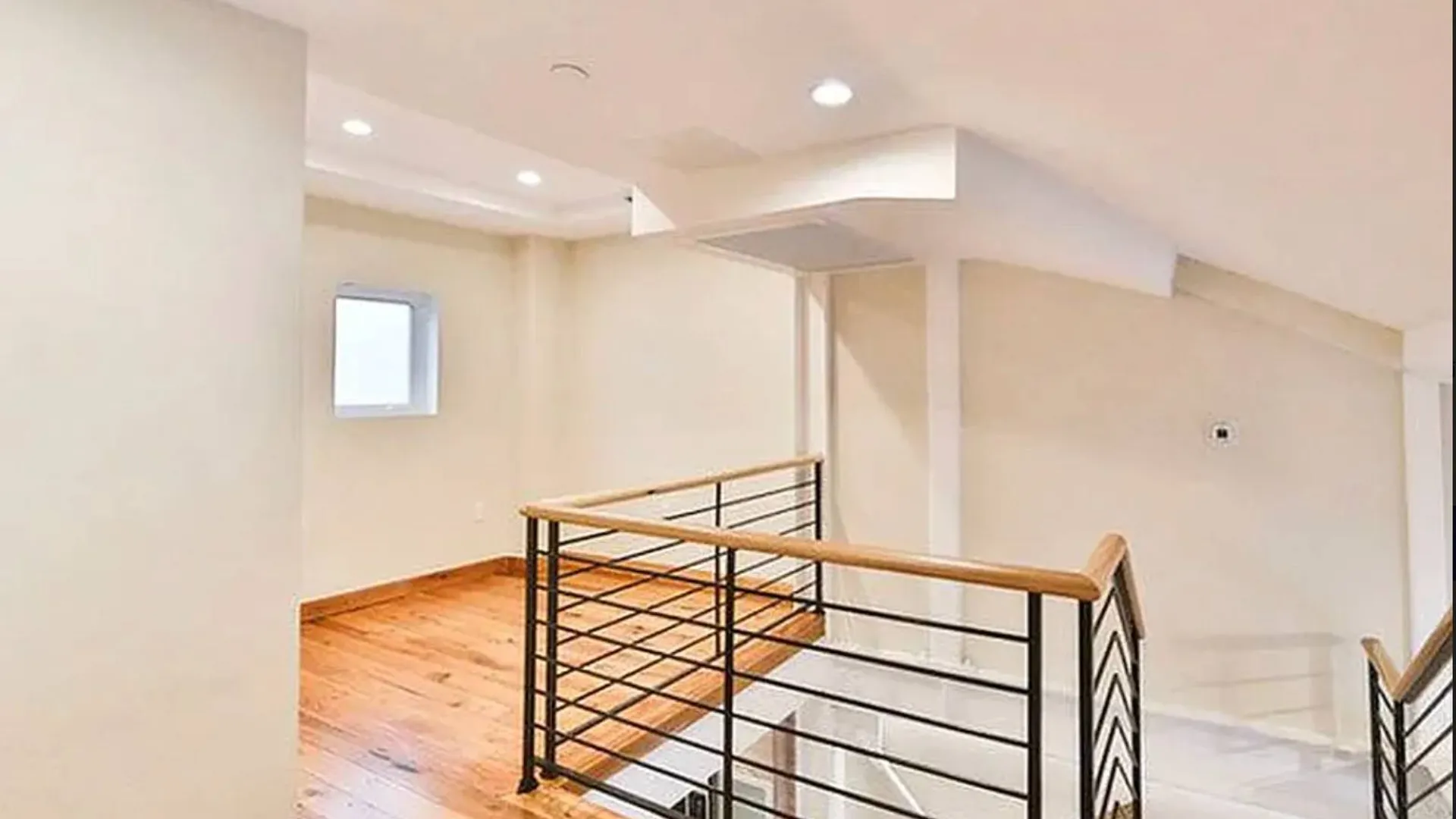 Property at 67 Brighton 1st Ln, Brooklyn, NY 11235 11