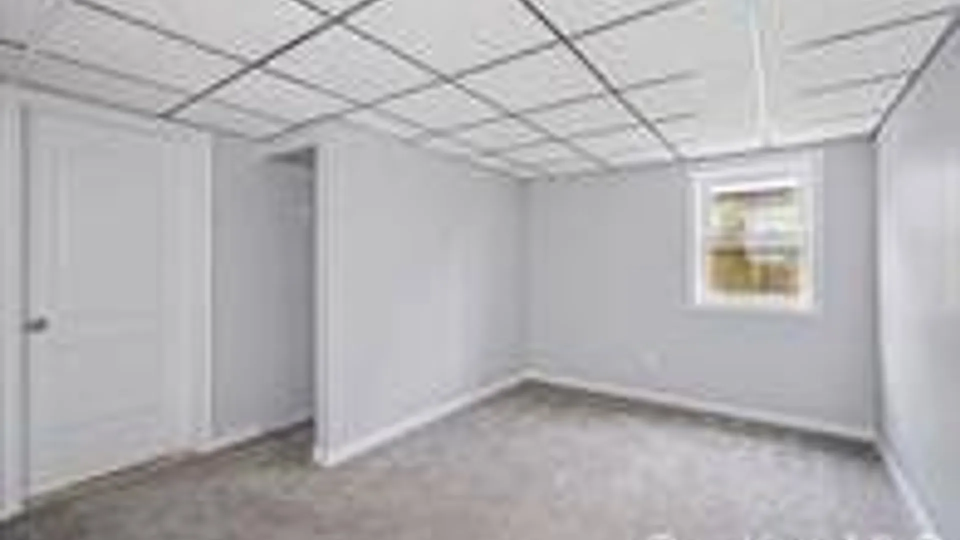 Property at 168 W 21st St, Deer Park, NY 11729 18