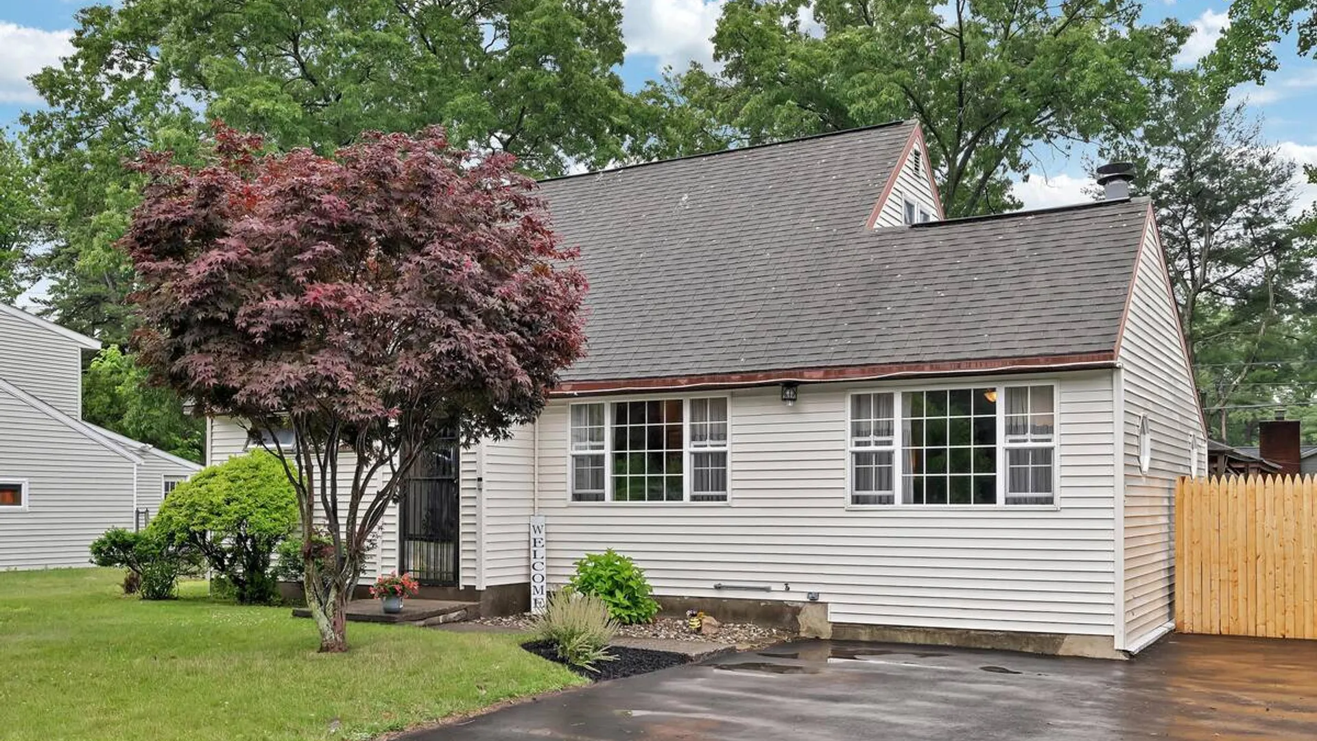Property at 95 Locust Park, Colonie, NY 12205 2