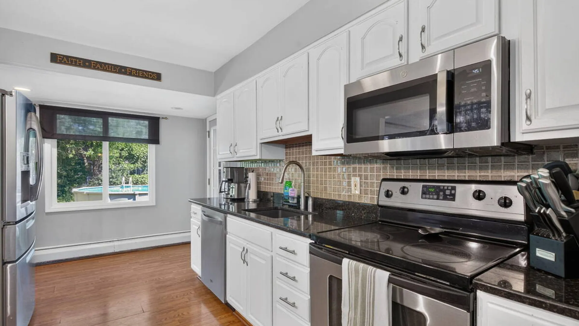 Property at 19 Gingerbread Lane, Albany, NY 12208 15