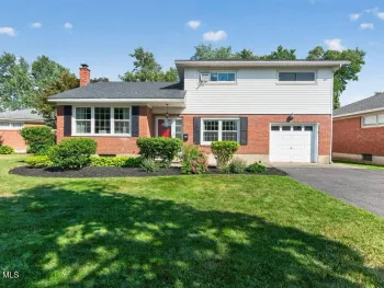 Property at 19 Gingerbread Lane, Albany, NY 12208
