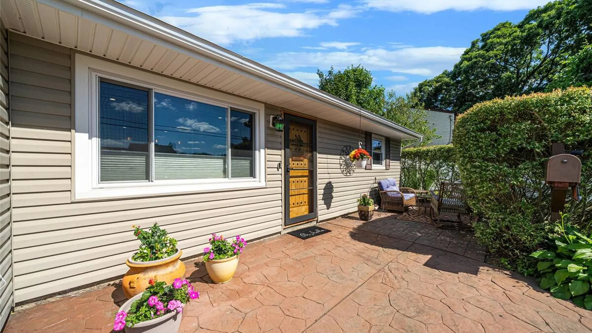 Property at 1053 Ocean Avenue, Bay Shore, NY 11706 3