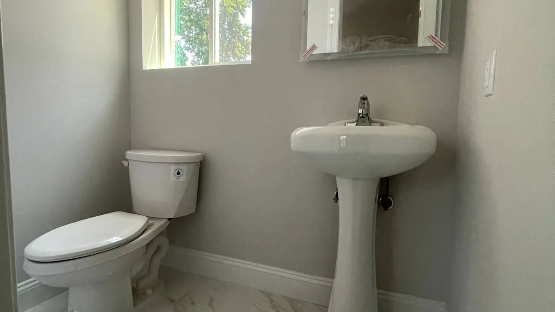 Property at 35 Layton Ave, Staten Island, NY 10301 16