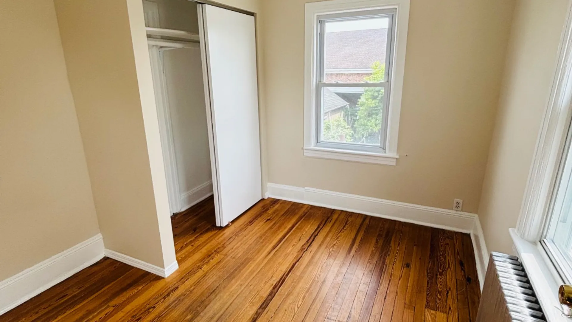 Property at 17 Clement St, Glen Cove, NY 11542 10