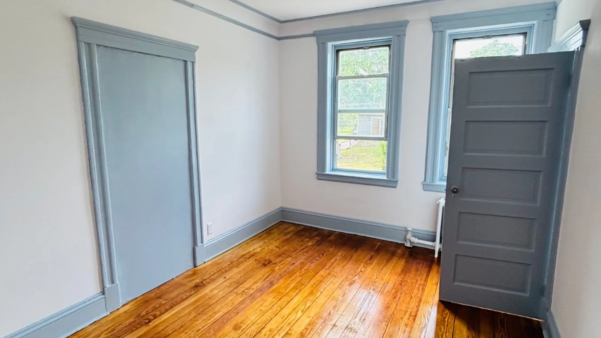 Property at 17 Clement St, Glen Cove, NY 11542 9