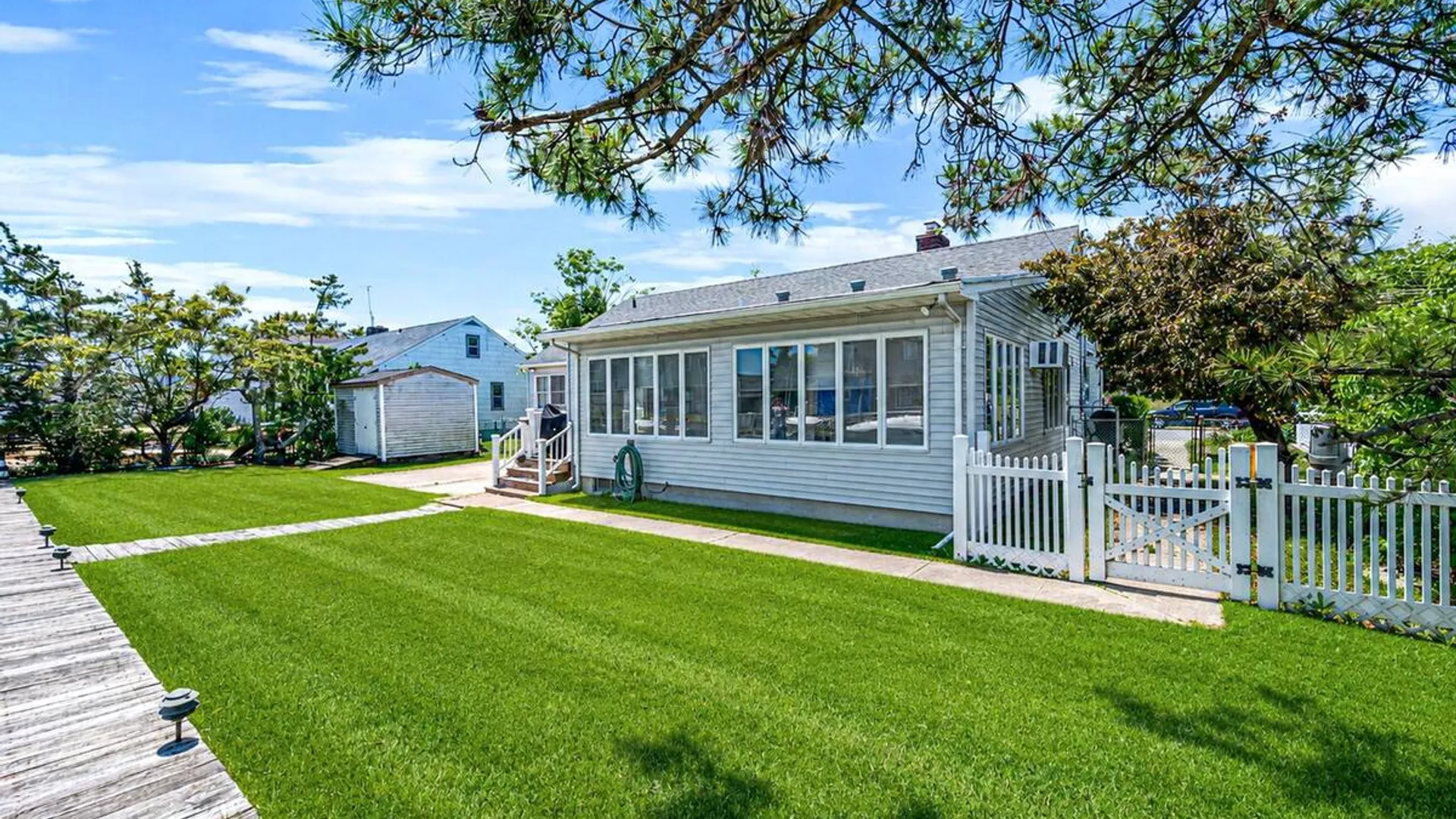 Property at 398 Clocks Boulevard, Massapequa, NY 11758 13