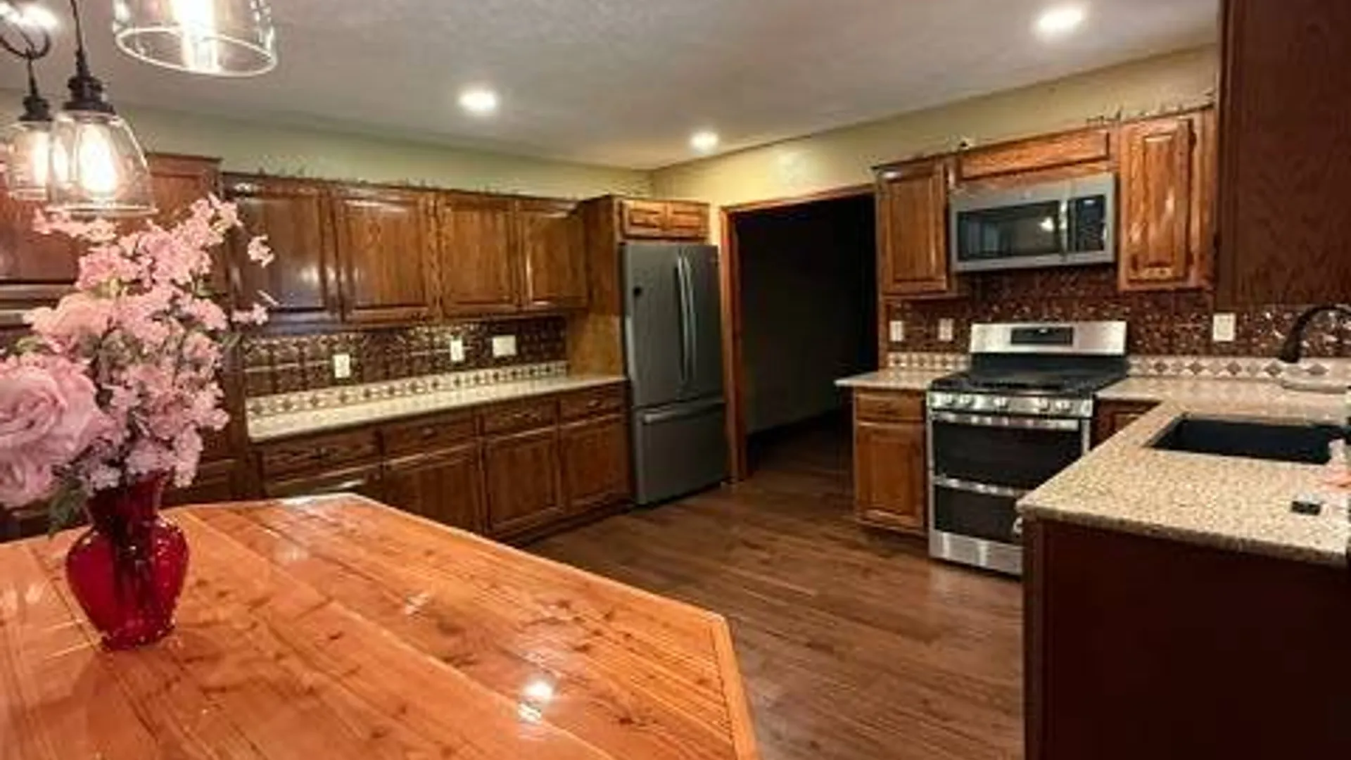Property at 3915 Pratt Drive, Oneida, NY 13421 2
