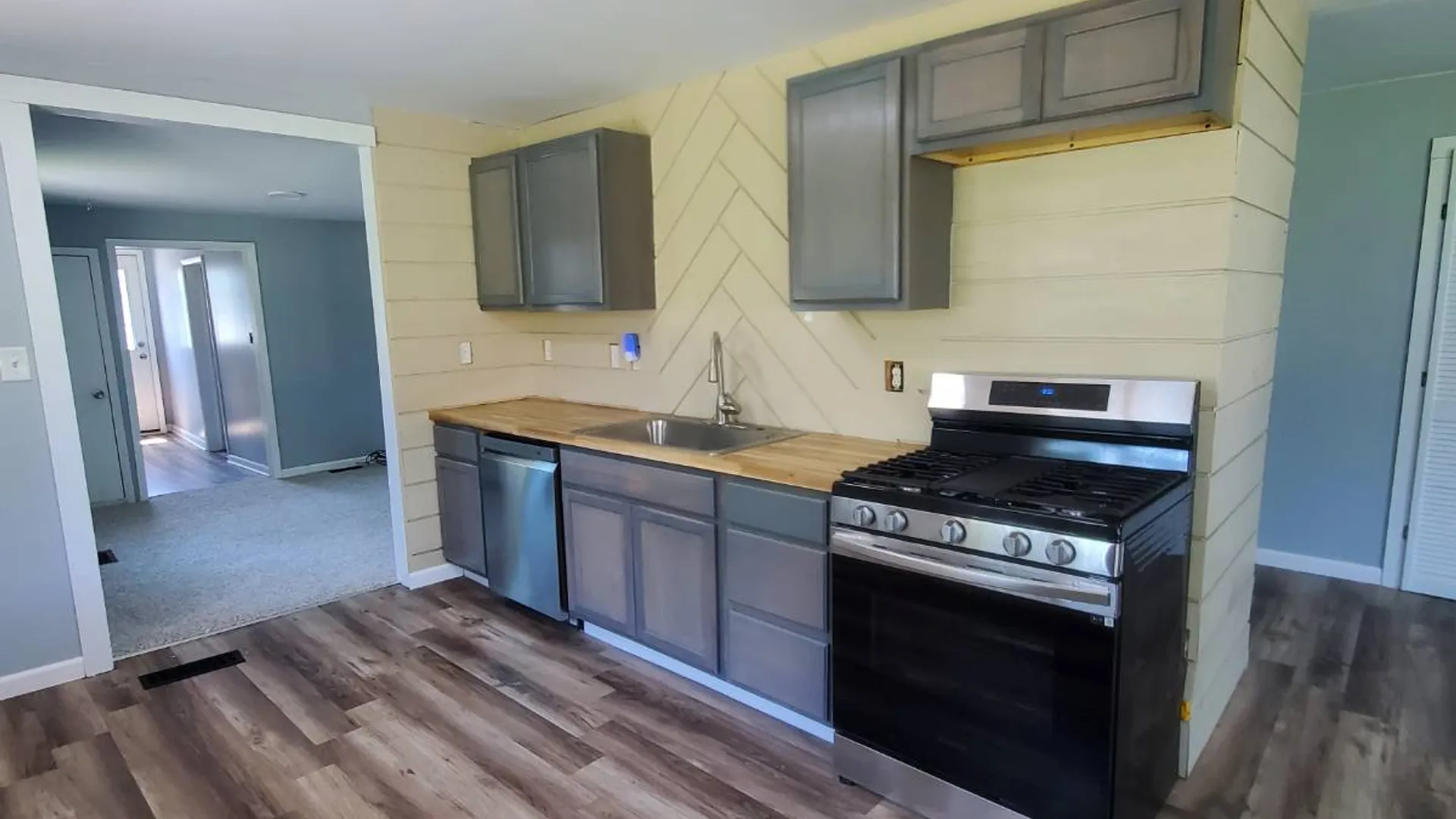Property at 61 Burrstone Rd, New York Mills, NY 13417 5