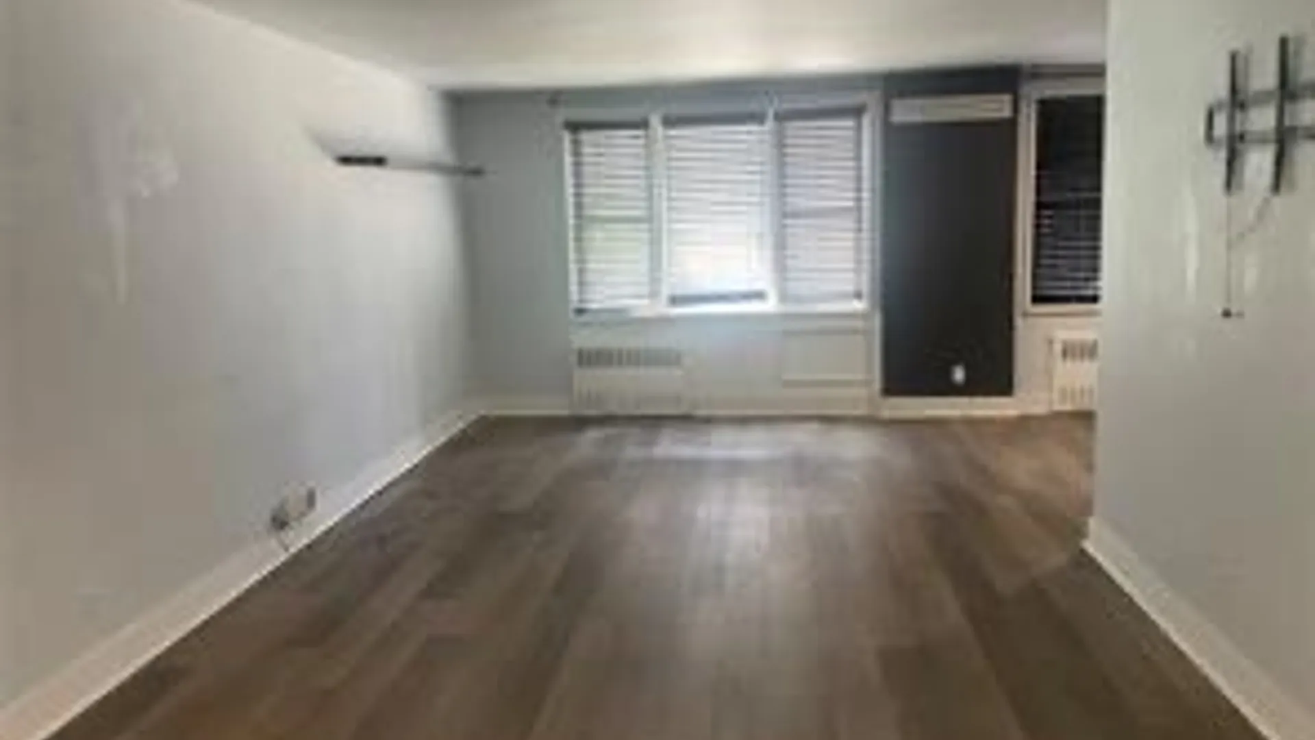 Property at 1 Sadore Lane, Yonkers, NY 10710 3