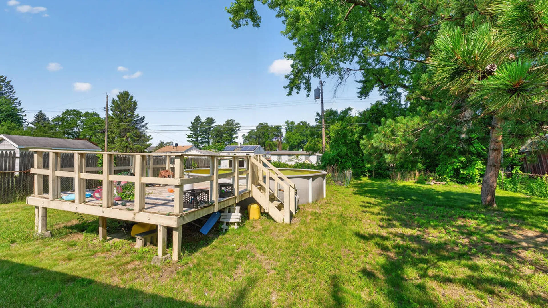Property at 22 Mildred Lane, Colonie, NY 12110 33