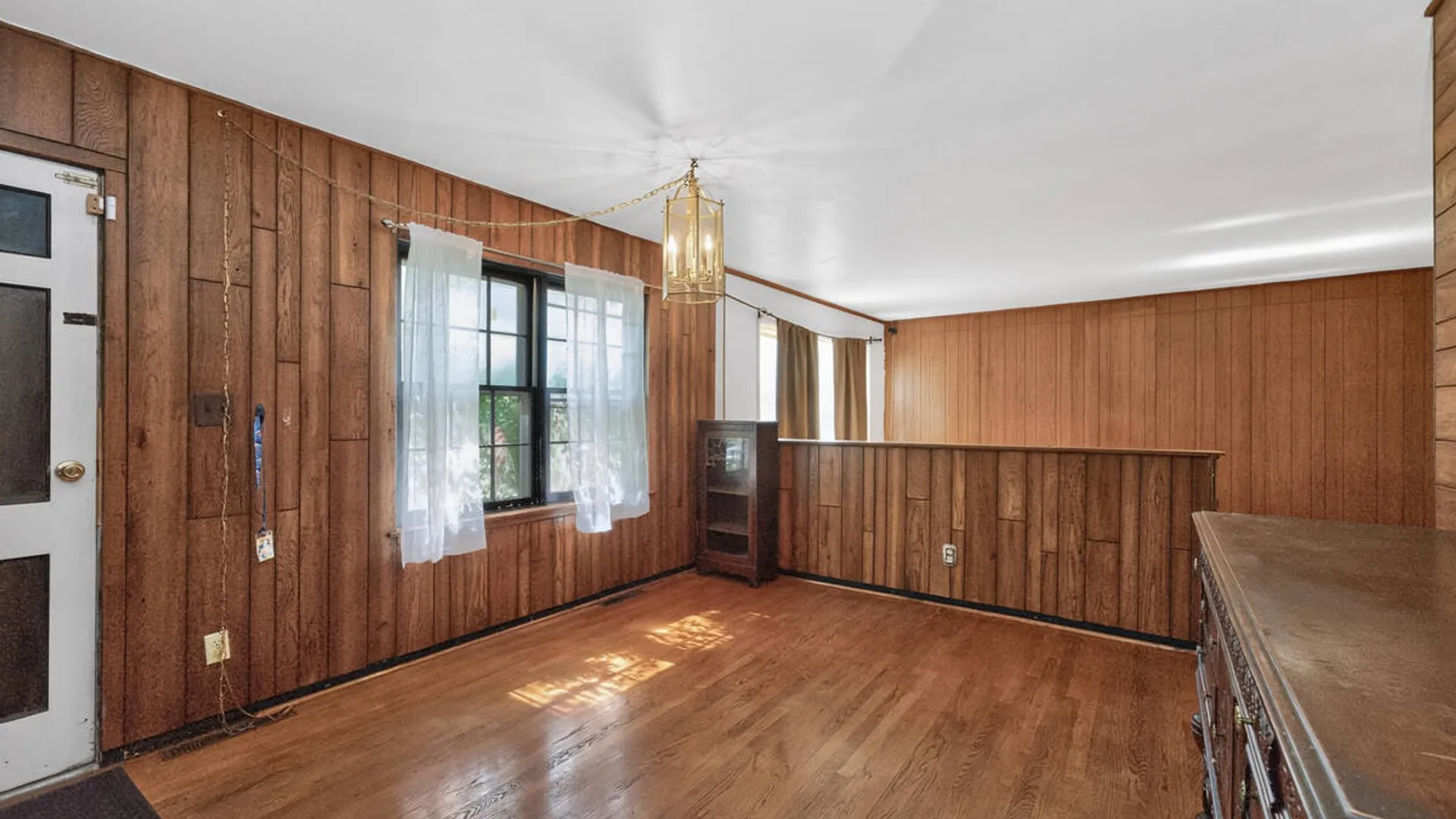Property at 22 Mildred Lane, Colonie, NY 12110 9