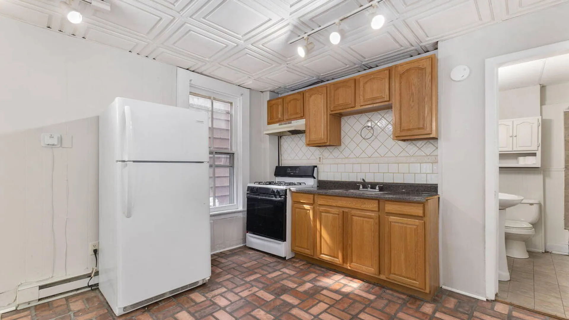 Property at 134 Front Street, Schenectady, NY 12305 10