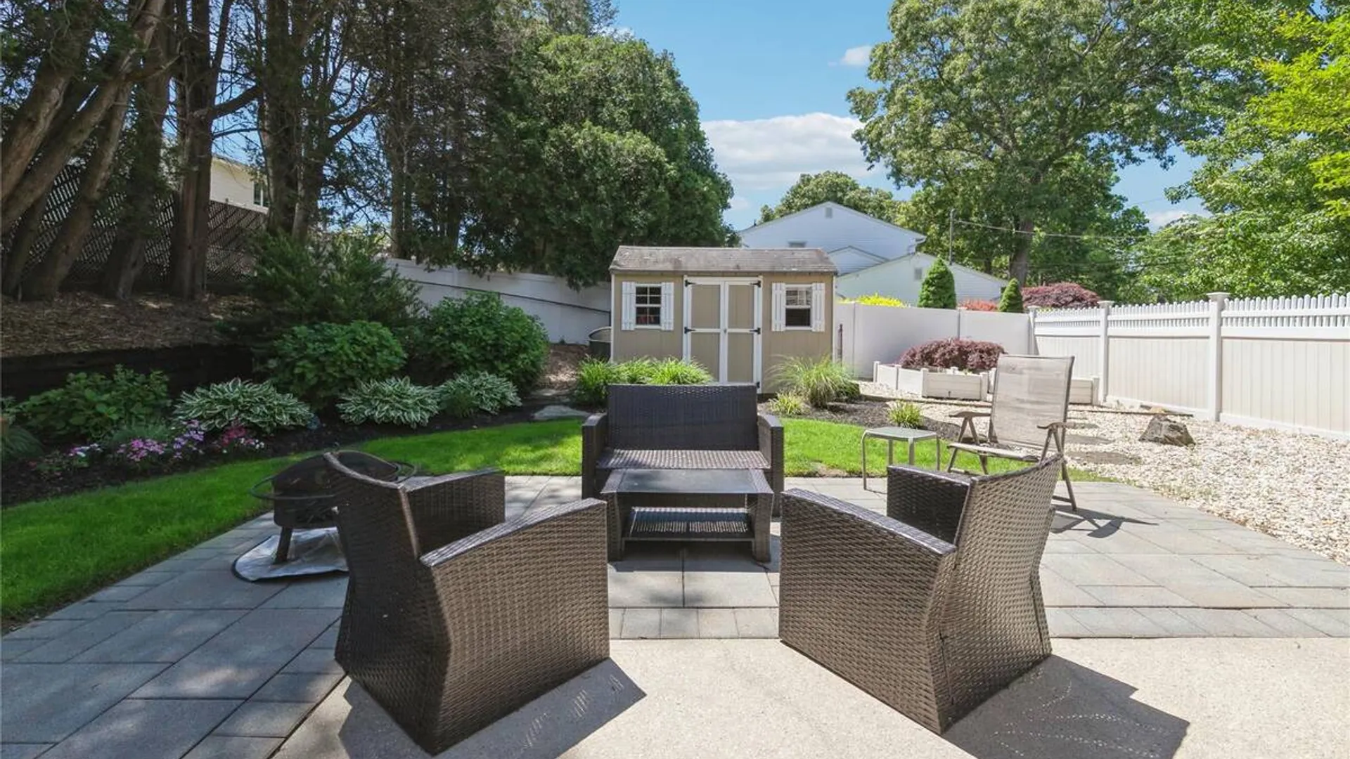 Property at 115 Clarendon Road, Ronkonkoma, NY 11779 32