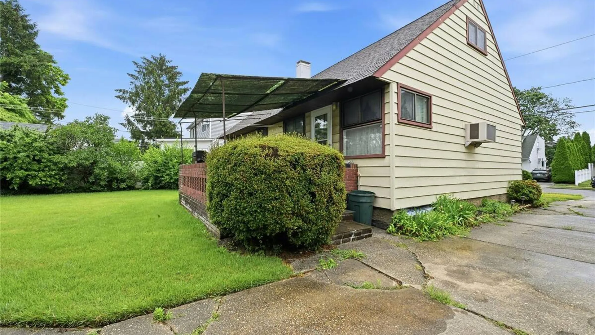 Property at 50 Moeller Street, Hicksville, NY 11801 19