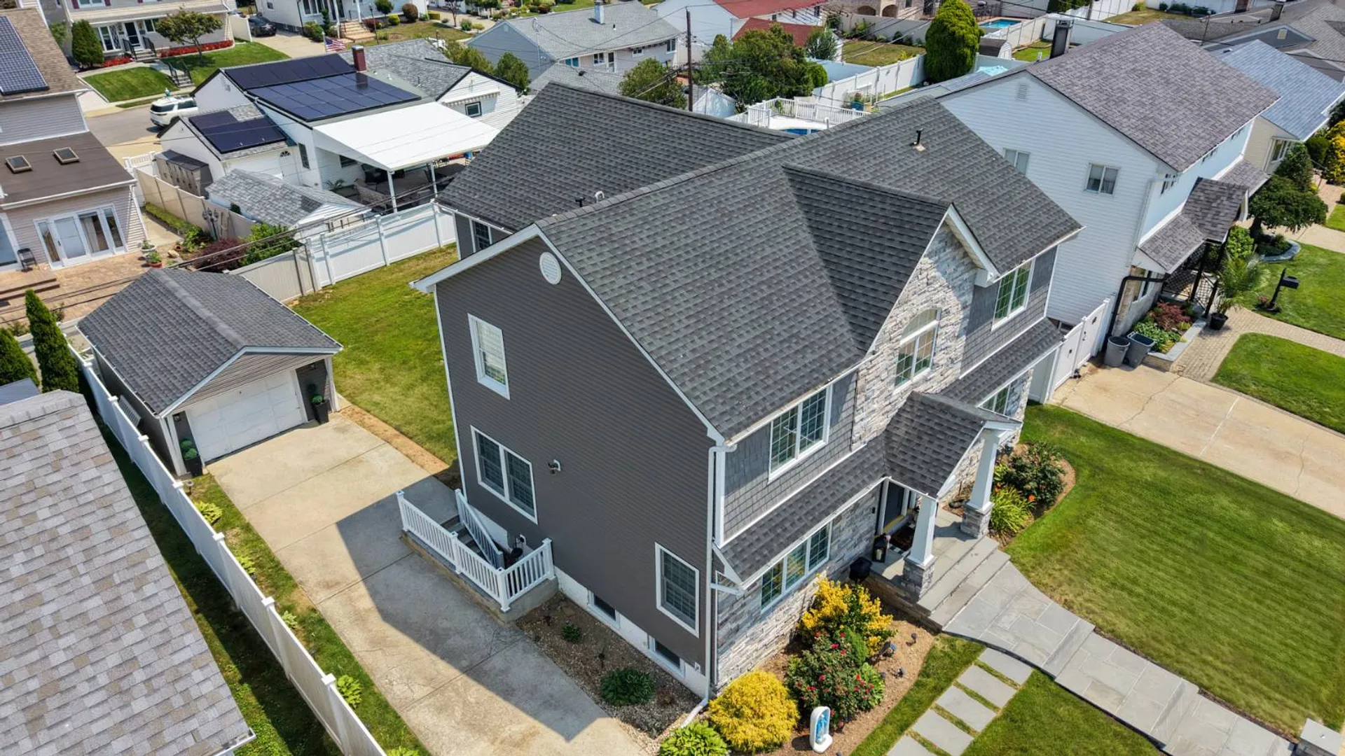 Property at 816 Gehrig Avenue, Franklin Square, NY 11010 13