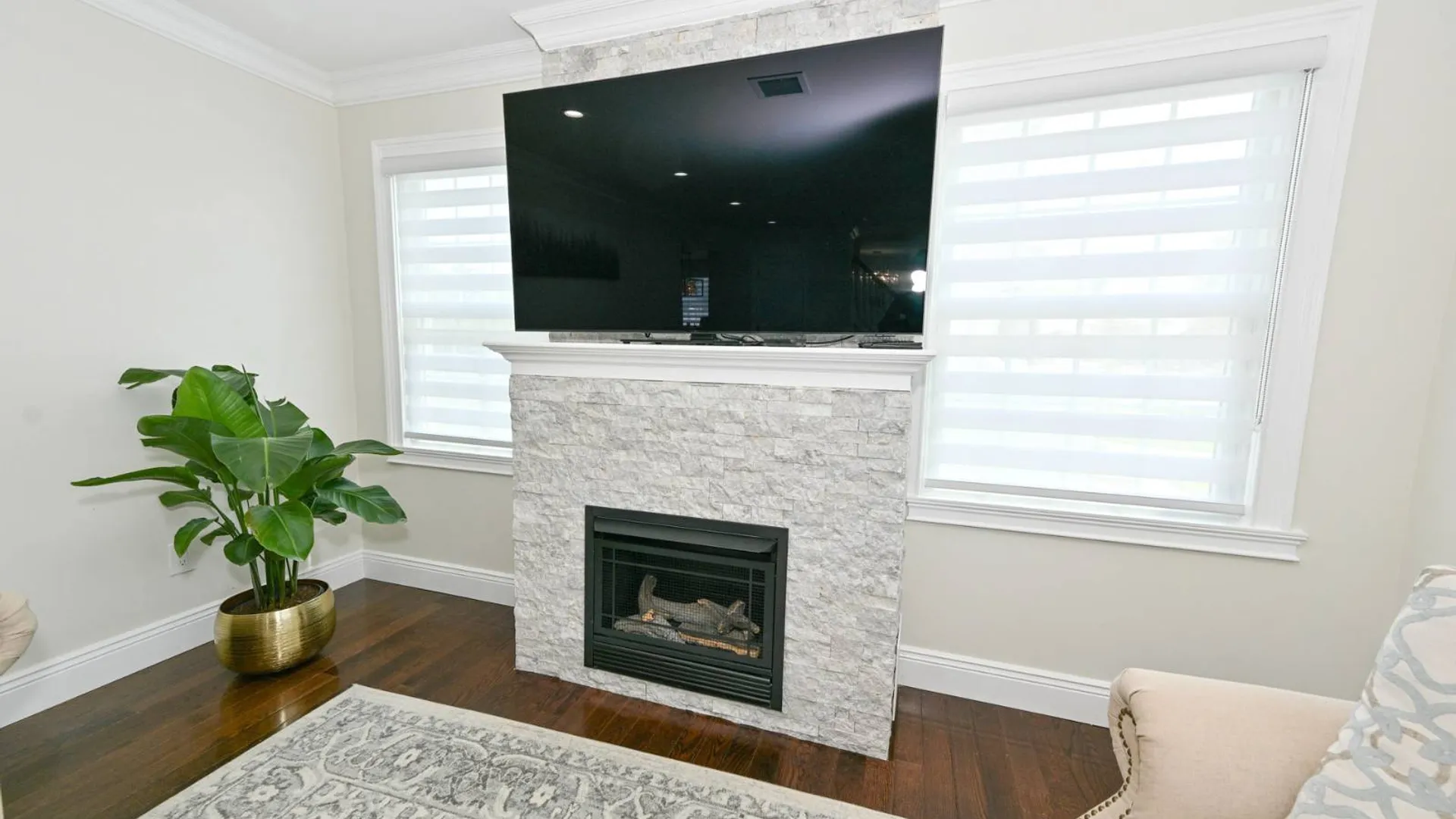 Property at 816 Gehrig Avenue, Franklin Square, NY 11010 20