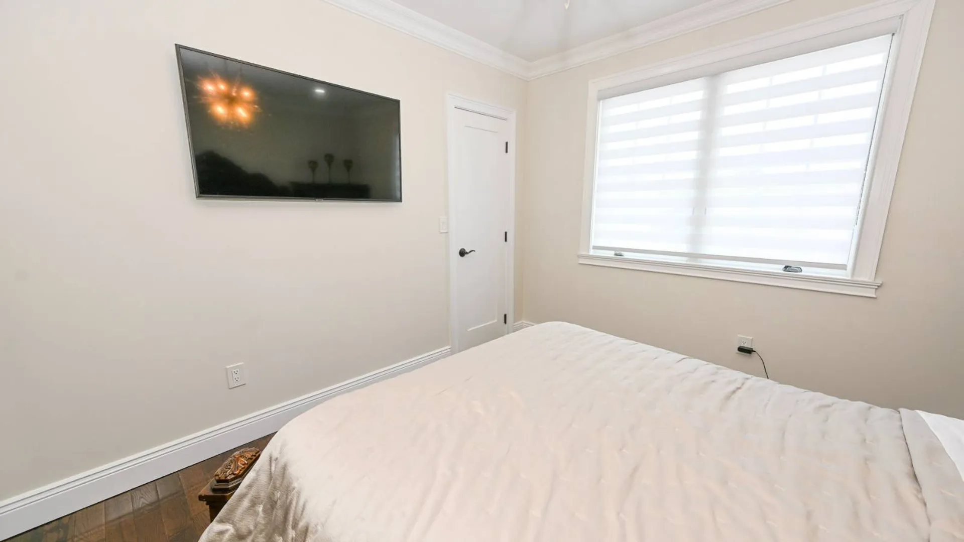 Property at 816 Gehrig Avenue, Franklin Square, NY 11010 47