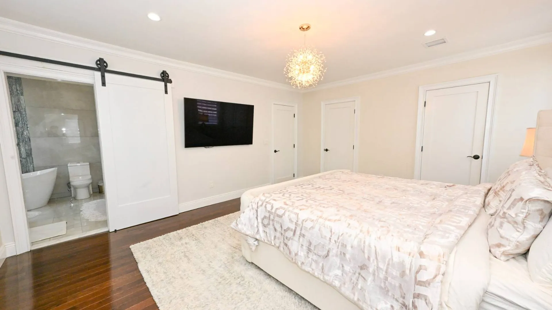 Property at 816 Gehrig Avenue, Franklin Square, NY 11010 54