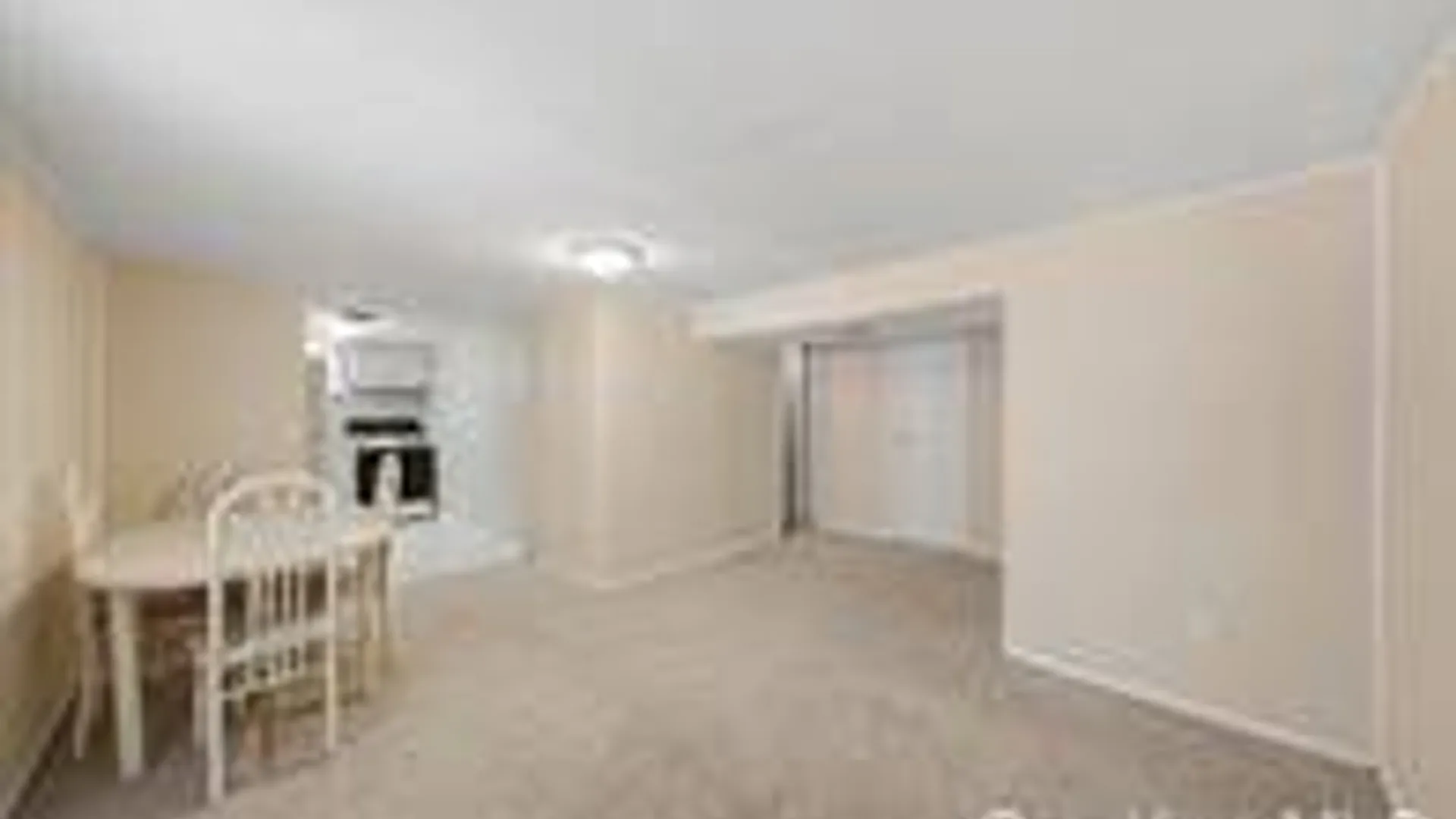 Property at 33 Wilshire Drive, North Babylon, NY 11703 36