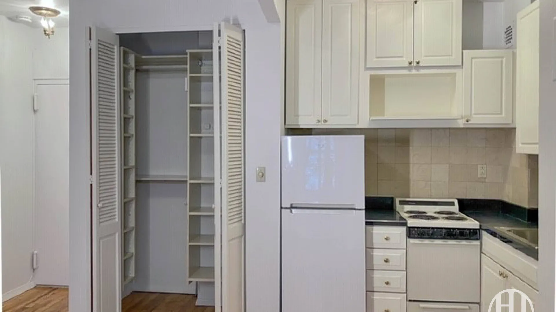 Property at 160 East 91st Street, New York, NY 10128 5